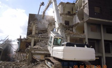 Demolizione edile - L'Aquila: Pettina (Via Basile)